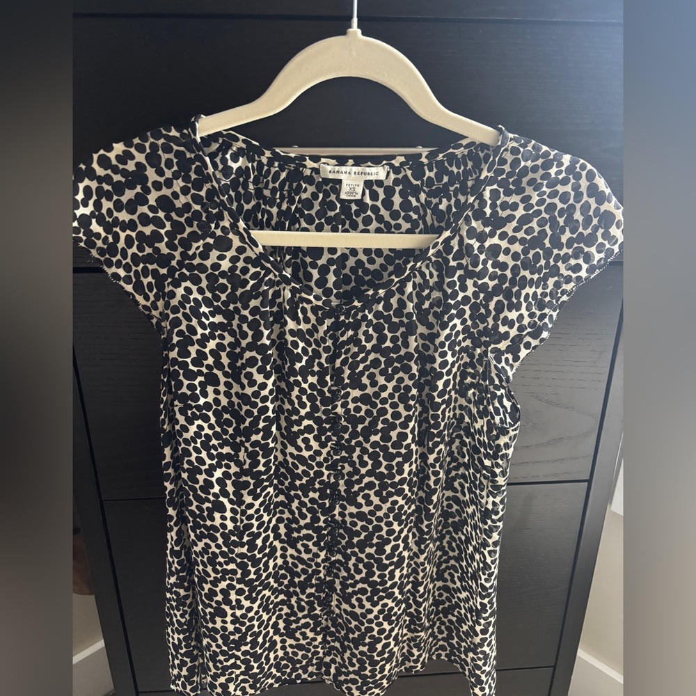 Vintage Banana Republic Silk Blouse with Flutter Sleeves, Size Petite XS